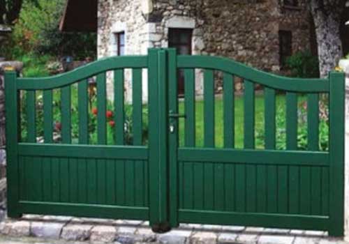 puertas de aluminio batientes